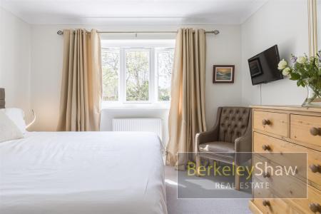 2 Mayfield Court Victoria Road Formby L377JL 052.j