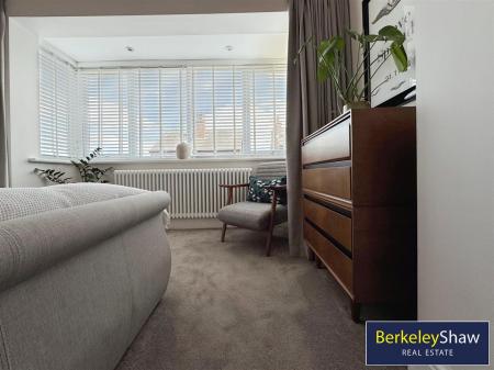 Bedroom 1 (2)
