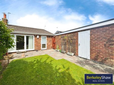 Rear garden (3)