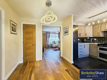 Breakfast Area/ Kitchen