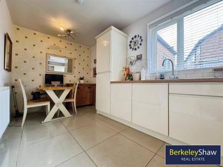 Kitchen diner (3)