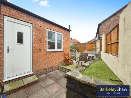 Rear garden (2)