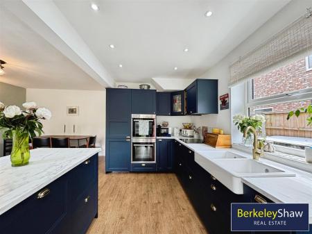 Kitchen diner