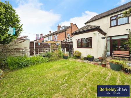 Rear garden (2)