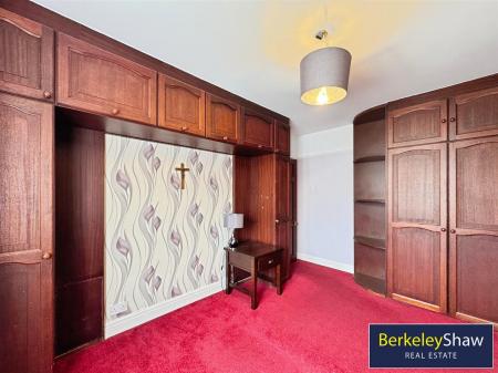 Bedroom 2 (2)