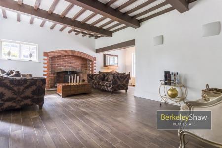 Sycamore Avenue Crosby L23