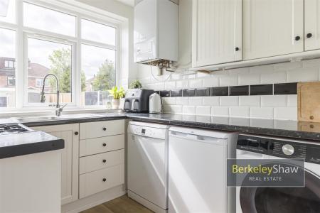 Thornfield Road Thornton L23