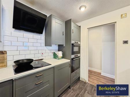Kitchen (2)
