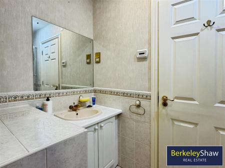 Bathroom (2)