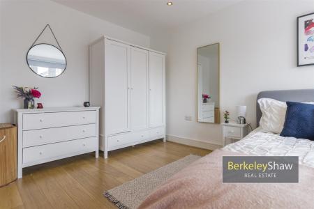 Main Bedroom Suite