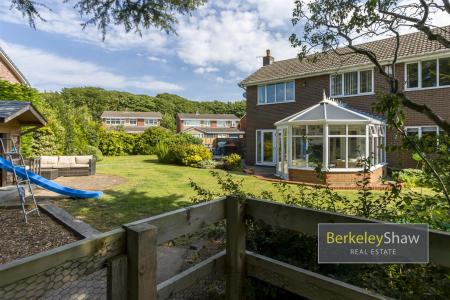 26 Stapleton Road Formby L372YN 056.jpg