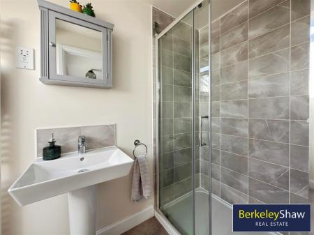 Ensuite Shower Room