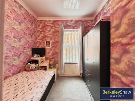 Penrhyn Avenue, L21