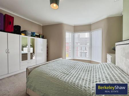 Penrhyn Avenue, L21