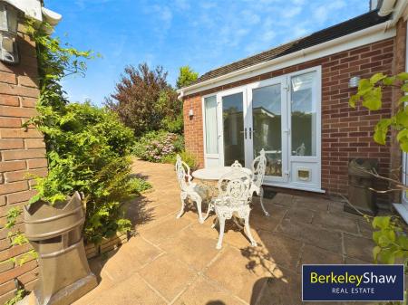 9beb79e2-D-4B8F-9E14-1B37942CF70A-2282-00001C1F5FF