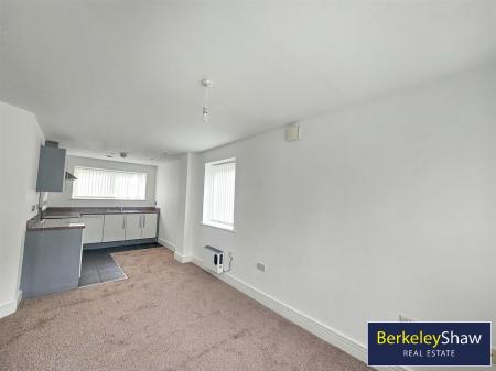 Kitchen/Living Area