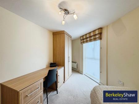 Bedroom 2 (2)