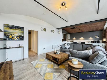 Living area (3)