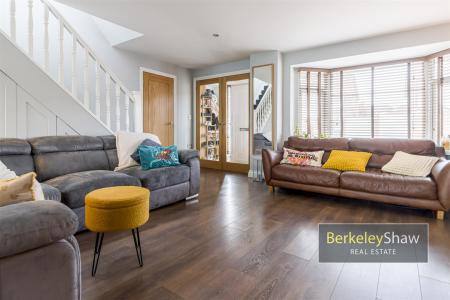 Living/dining room (3)