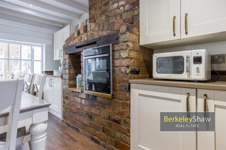 Kitchen diner (2)