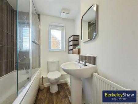 096fc7b8--4EB4-93BE-D844995BEEDF-55855-000008E8F8F