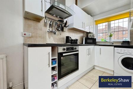 Kitchen (2)