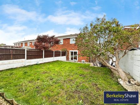 e683fb00--490A-88C0-C6545F52431C-10266-00000175F71