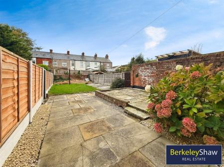 40a8c844-E-41B2-B5F0-BEEDBDEC5FD2-8390-0000011A8EC