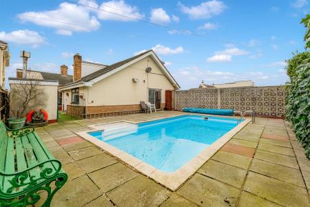 Margaret Road - Rear garden