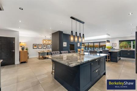 Kitchen/Living/Dining