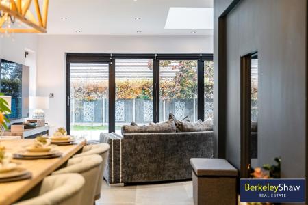 Kitchen/Living/Dining