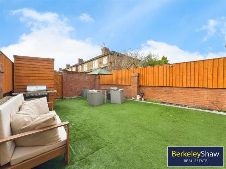 359400a9--4CF7-9ACE-3F213B857D61-40255-00000621314