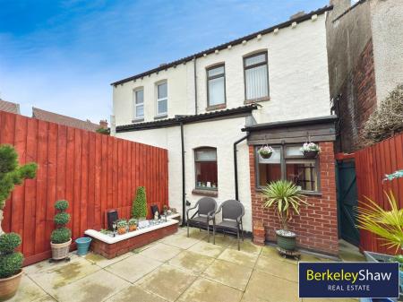 07366cc9--4E0D-835B-31219F6B4CC8-99448-00000EC20E0