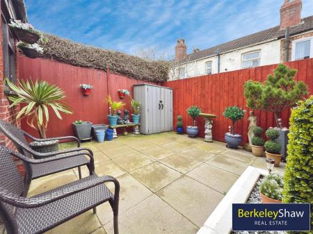 61cd63a9--4D83-B1DD-EC57837242F0-99448-00000EC2127