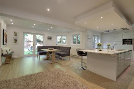 Open Plan Kitchen/Living/Dining Room