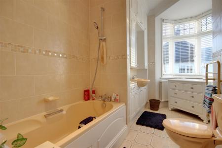 En-suite Bathroom