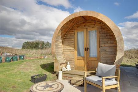 Glamping Pod