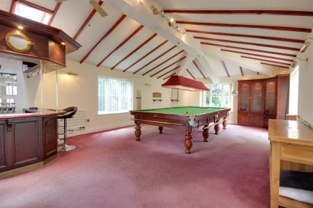 Snooker/Leisure Room