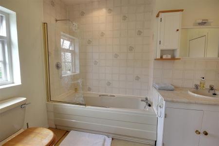 En-suite Bathroom