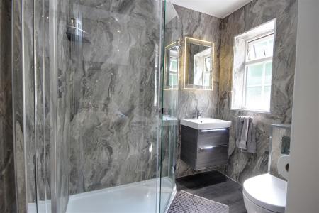 Ensuite Shower Room