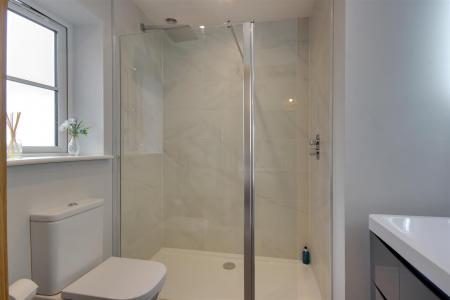 Ensuite Shower Room