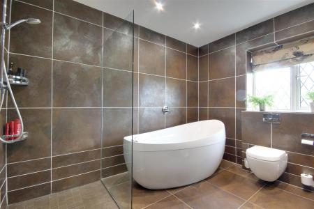 En-suite Bathroom