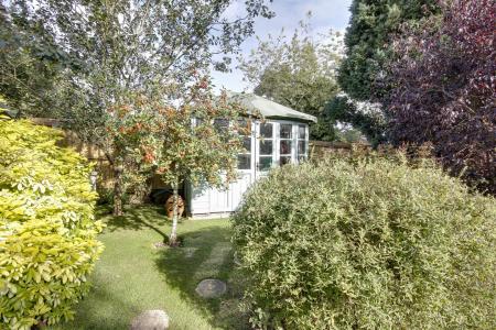 Summerhouse/Shed