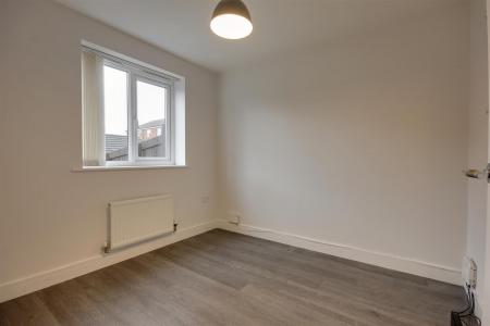 Bedroom / Office