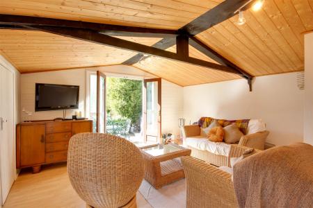 Garden Room & Patio