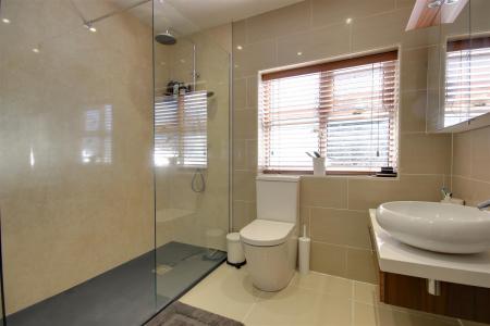 Family Shower Room