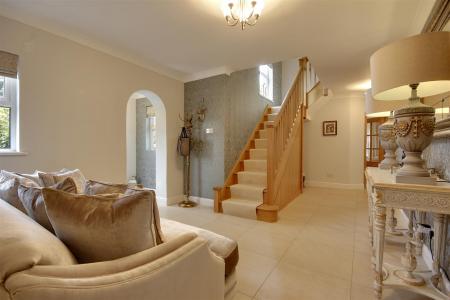 Central Entrance Hallway