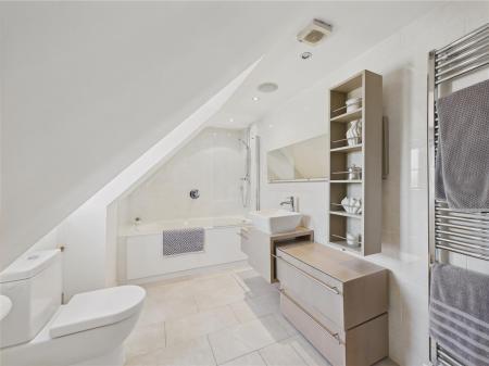 En-Suite Bathroom