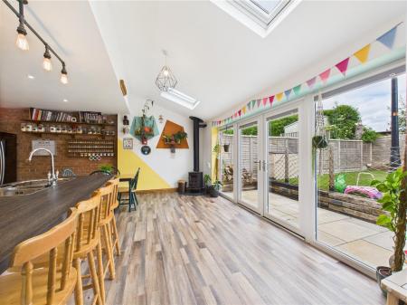 Living / Dining Area