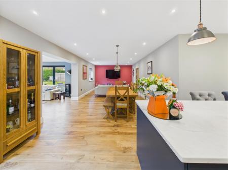 Dining/Day Area